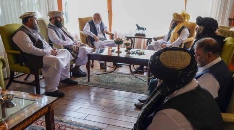 کفن کشان سابـــق در حال مشورت با مــــهمــــانان تـــازه وارد ! کفن کشان سابـــق در حال مشورت با مــــهمــــانان تـــازه وارد !